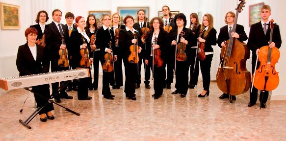 A somorjai Harmonia Classica Kamarazenekar adventi koncertje